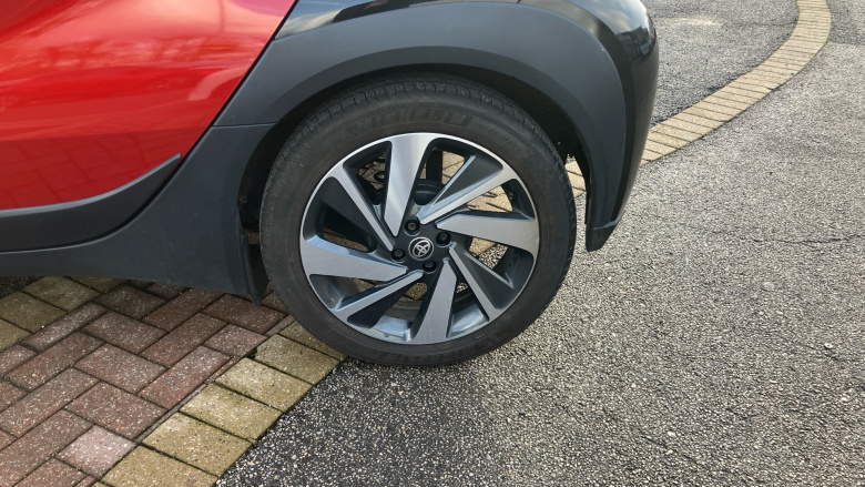 Toyota Aygo X 1.0 VVT-i Edge 5dr Petrol Hatchback